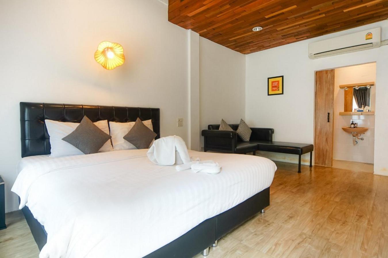 The Warehouse Chiang Mai Hotell Eksteriør bilde